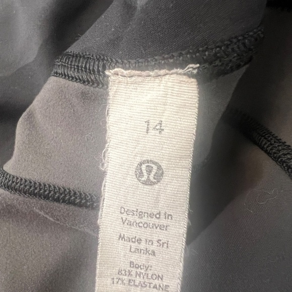 Lululemon fast free High rise crop Leggings - Picture 6 of 6